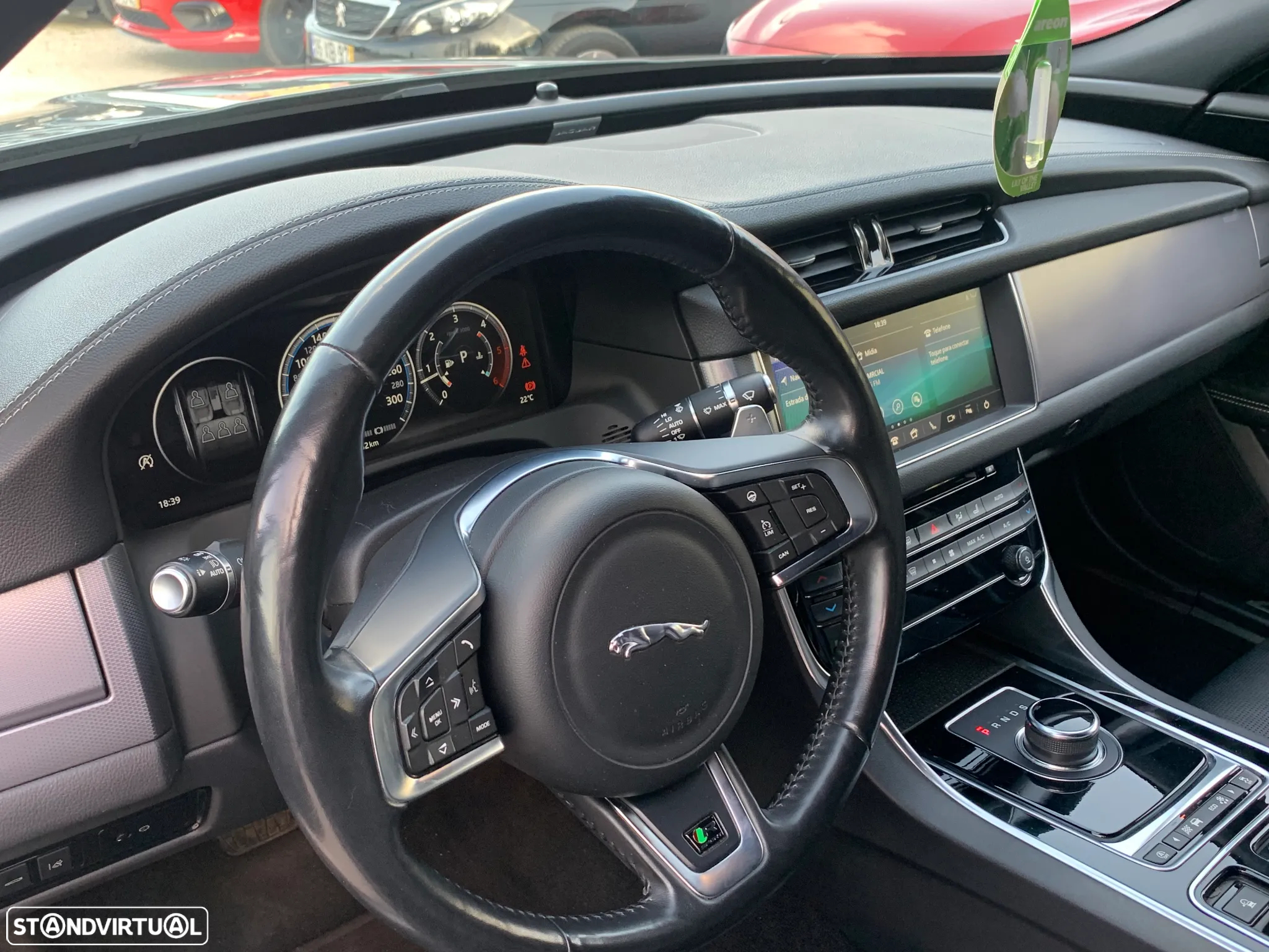 Jaguar XF 20d Aut. R-Sport - 15