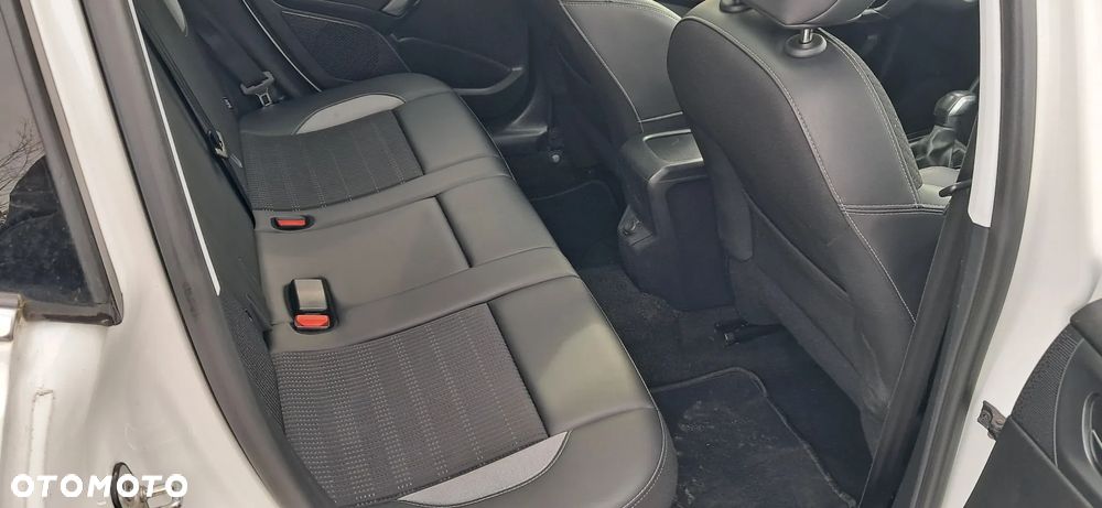 Peugeot 2008 1.6 BlueHDi Allure - 18