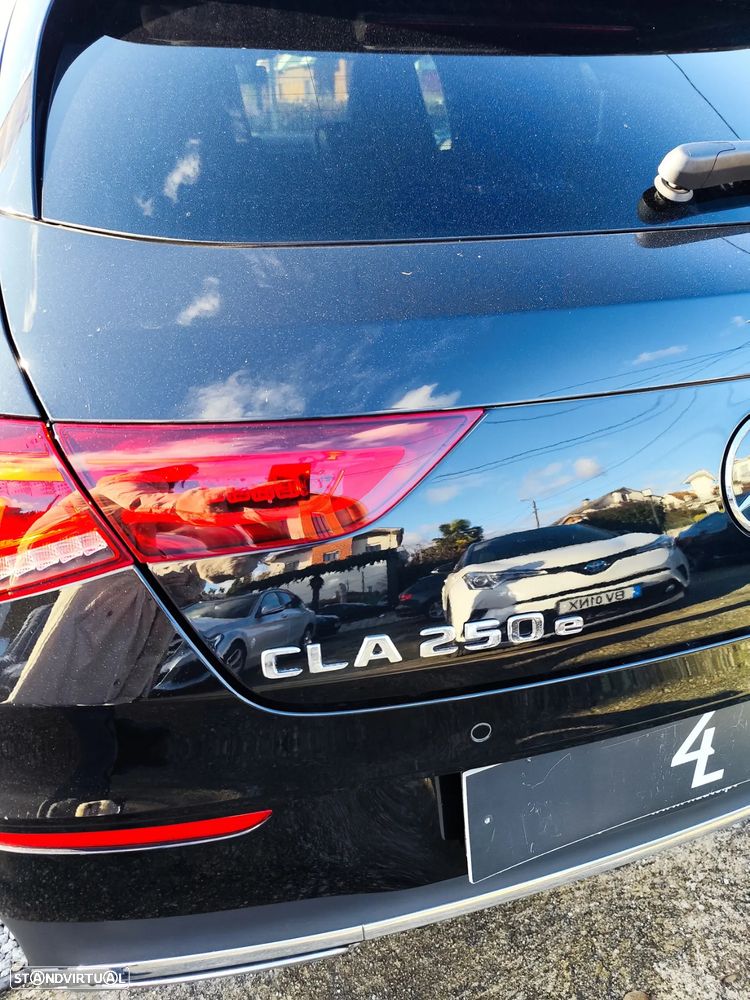 Mercedes-Benz CLA 250 e 8G-DCT AMG Line - 5