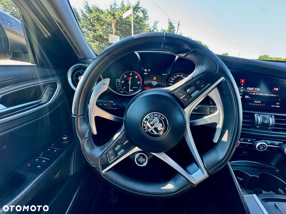 Alfa Romeo Giulia 2.2 D Turbo Super - 13