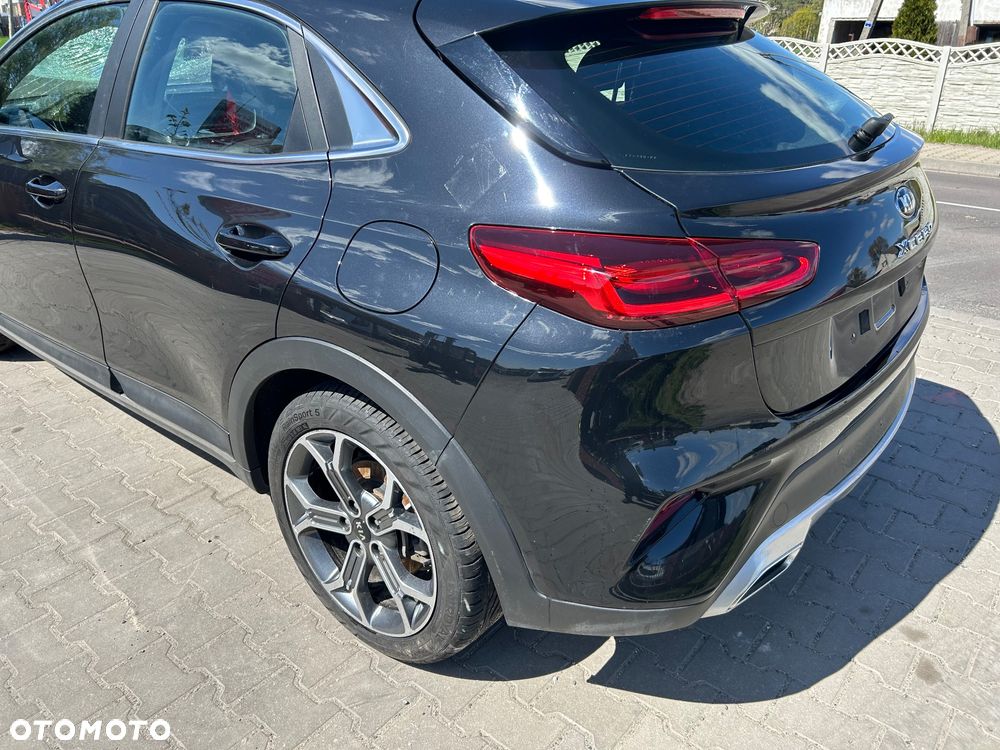 Kia XCeed - 26
