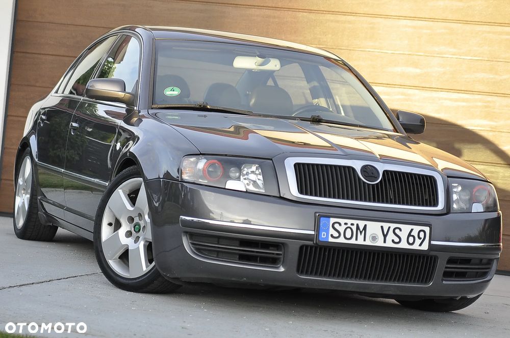 Skoda Superb 1.8 Turbo Elegance - 1