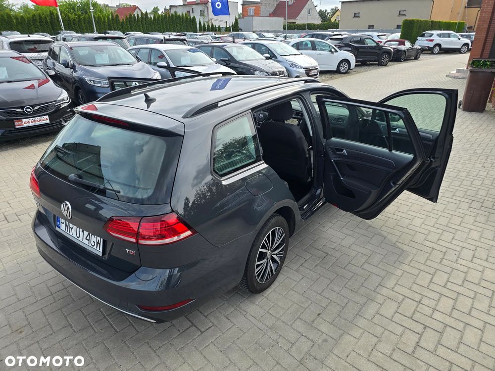 Volkswagen Golf - 38