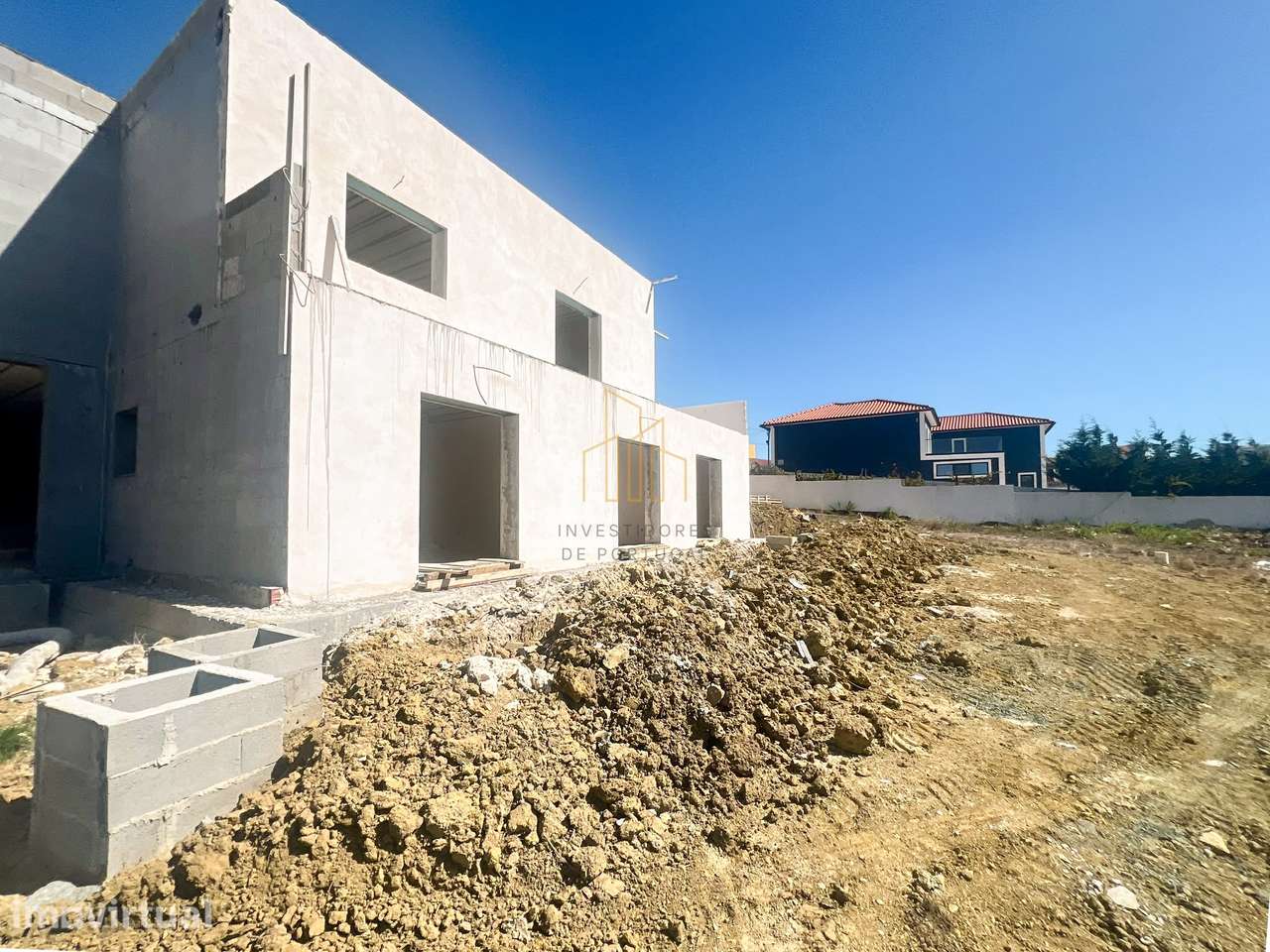 MORADIA BIFAMILIAR T2 + T3 EM ALVARINHOS - Grande imagem: 5/11