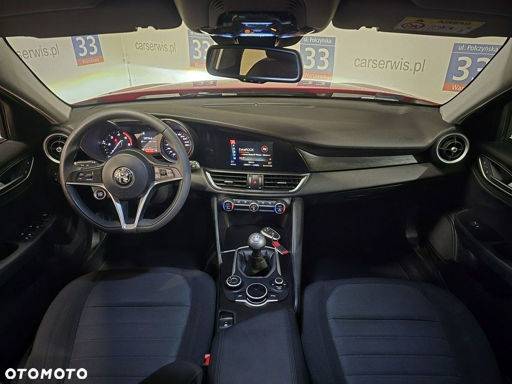 Alfa Romeo Giulia - 18
