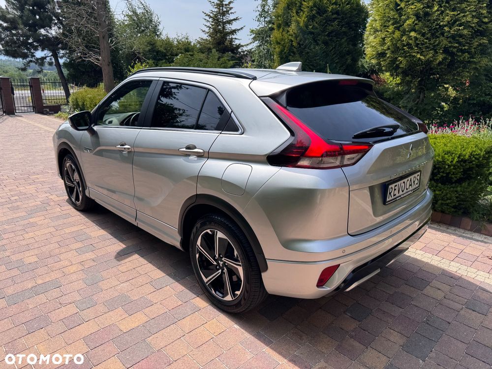 Mitsubishi Eclipse Cross - 12