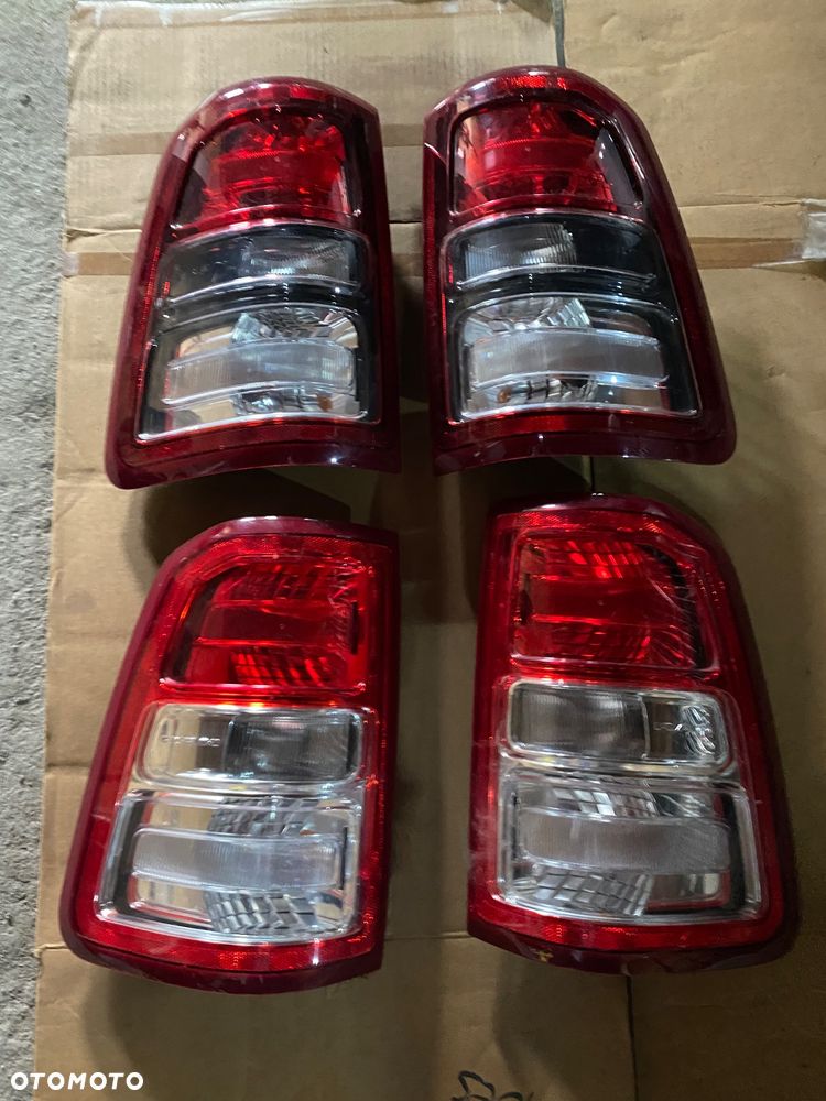 Lampa Lewa Prawa Dodge Ram V 1500  2019- - 1