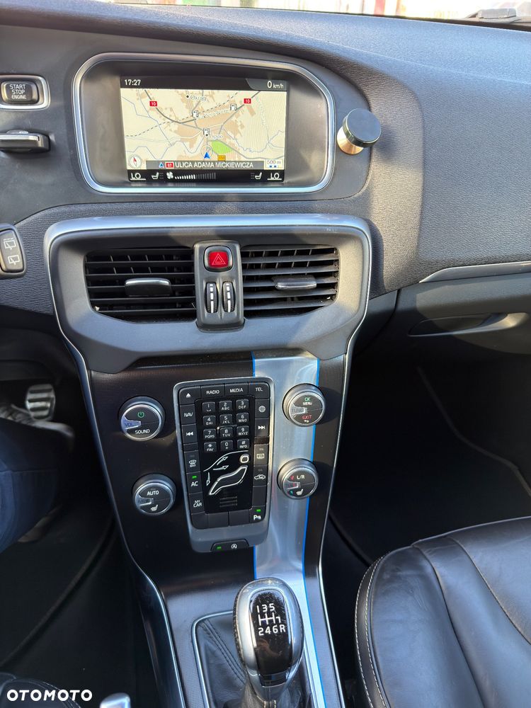 Volvo V40 - 11