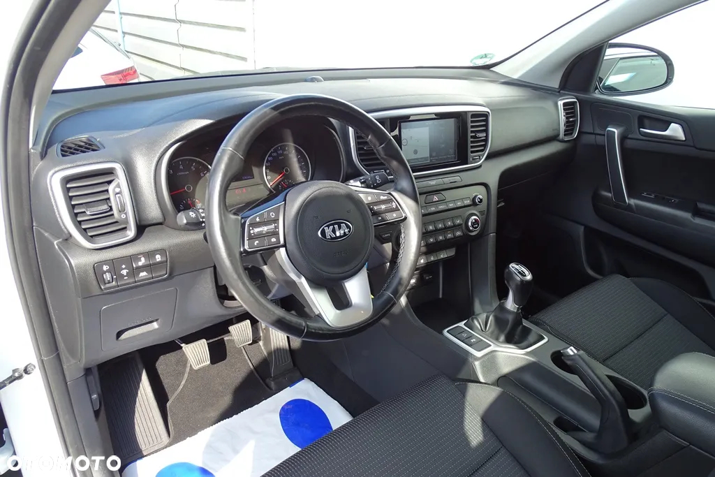 Kia Sportage 1.6 GDI 2WD DREAM-TEAM EDITION - 19