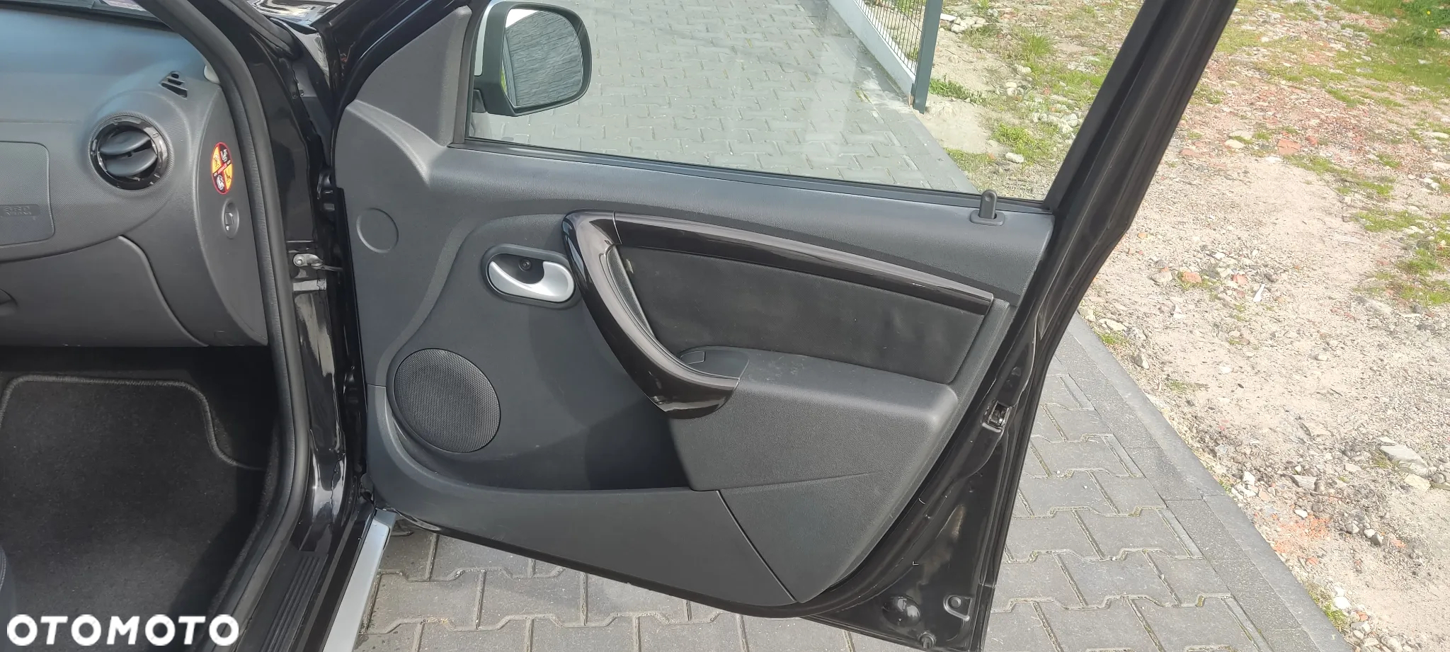 Dacia Duster 1.6 16V 4x2 Laureate - 23