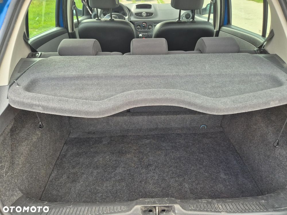 Renault Clio 1.2 16V Exception - 16