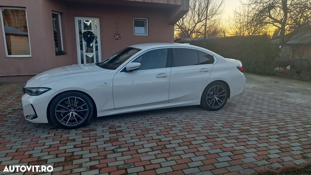 BMW Seria 3 330i AT - 2