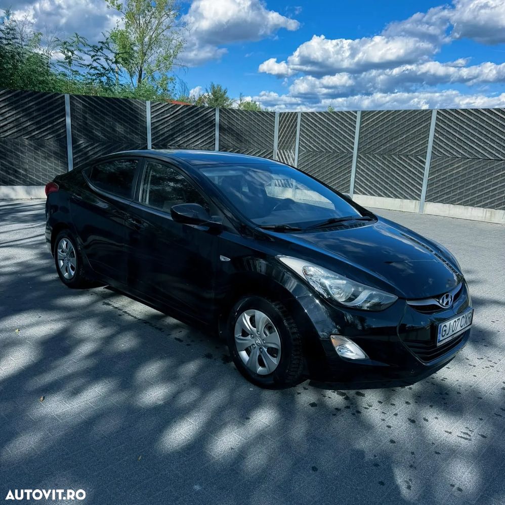 Hyundai Elantra 1.6 MPi - 2