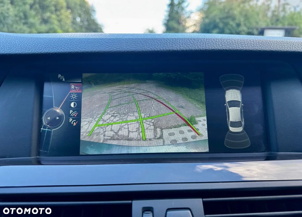 BMW Seria 5 535i xDrive Luxury Line - 10