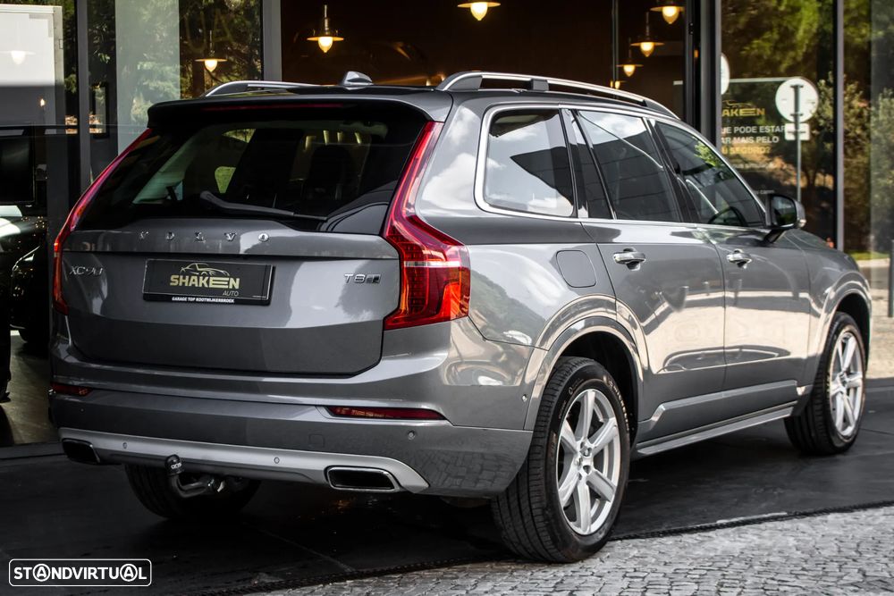 Volvo XC 90 T8 AWD Twin Engine Geartronic Momentum - 4