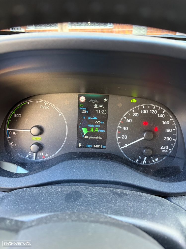 Toyota Yaris 1.5 HDF Comfort - 11