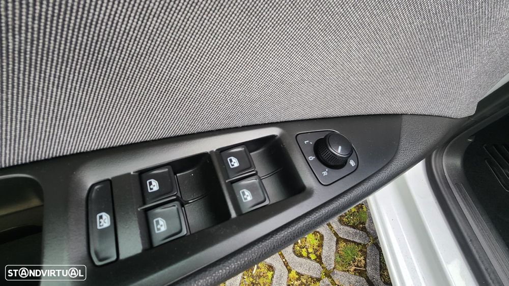 SEAT Leon ST 1.6 TDI Style S/S - 35