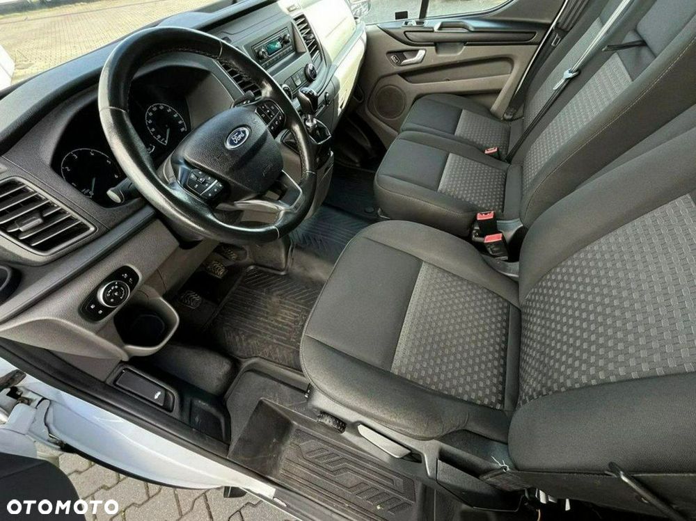 Ford Transit Custom - 19