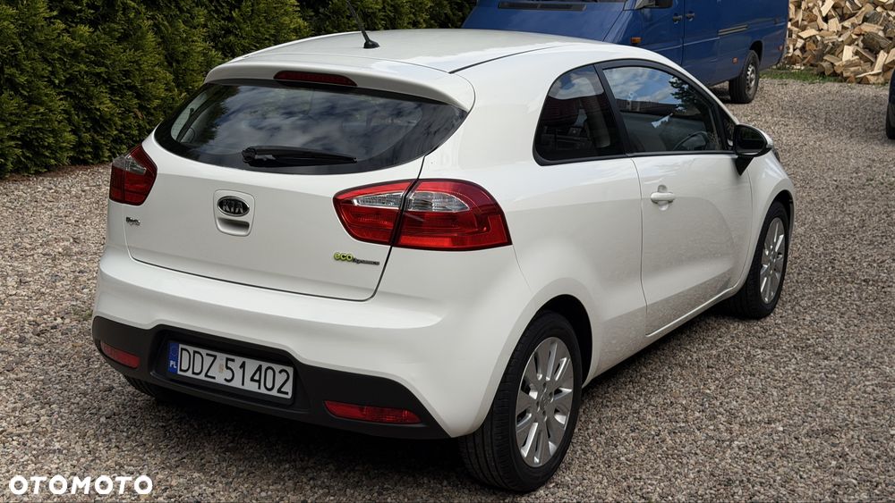 Kia Rio - 6