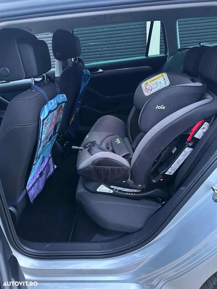 Volkswagen Passat Variant 2.0 TDI SCR DSG - 11