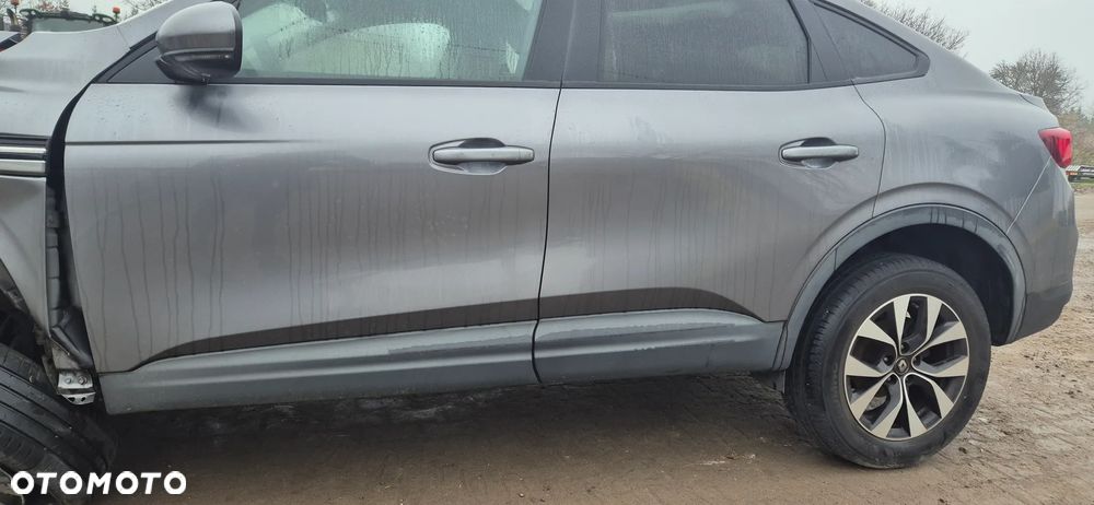 Renault Arkana 1.3 TCe mHEV Evolution EDC - 17