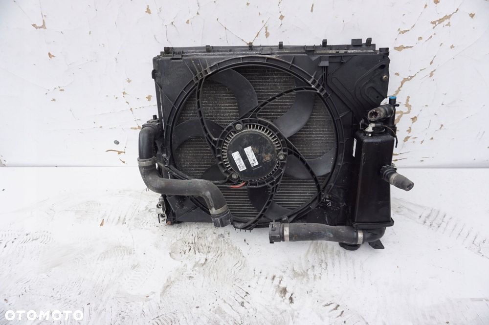 WZMOCNIENIE CHŁODNICE PAS BMW X3 E83 25i 2.5 B - 2