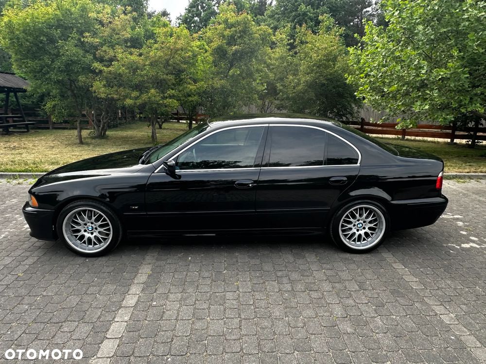 BMW Seria 5 540i - 4