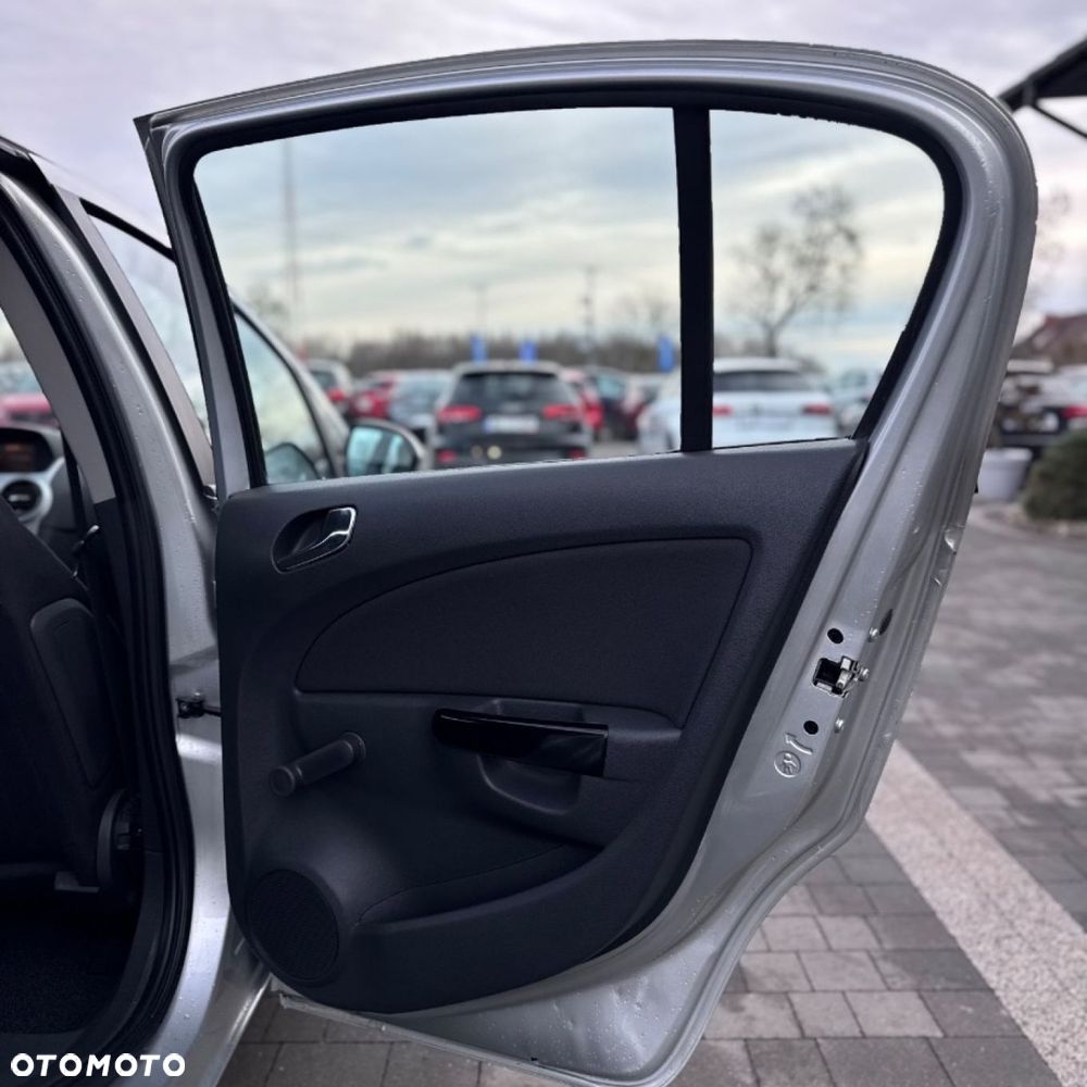 Opel Corsa - 28