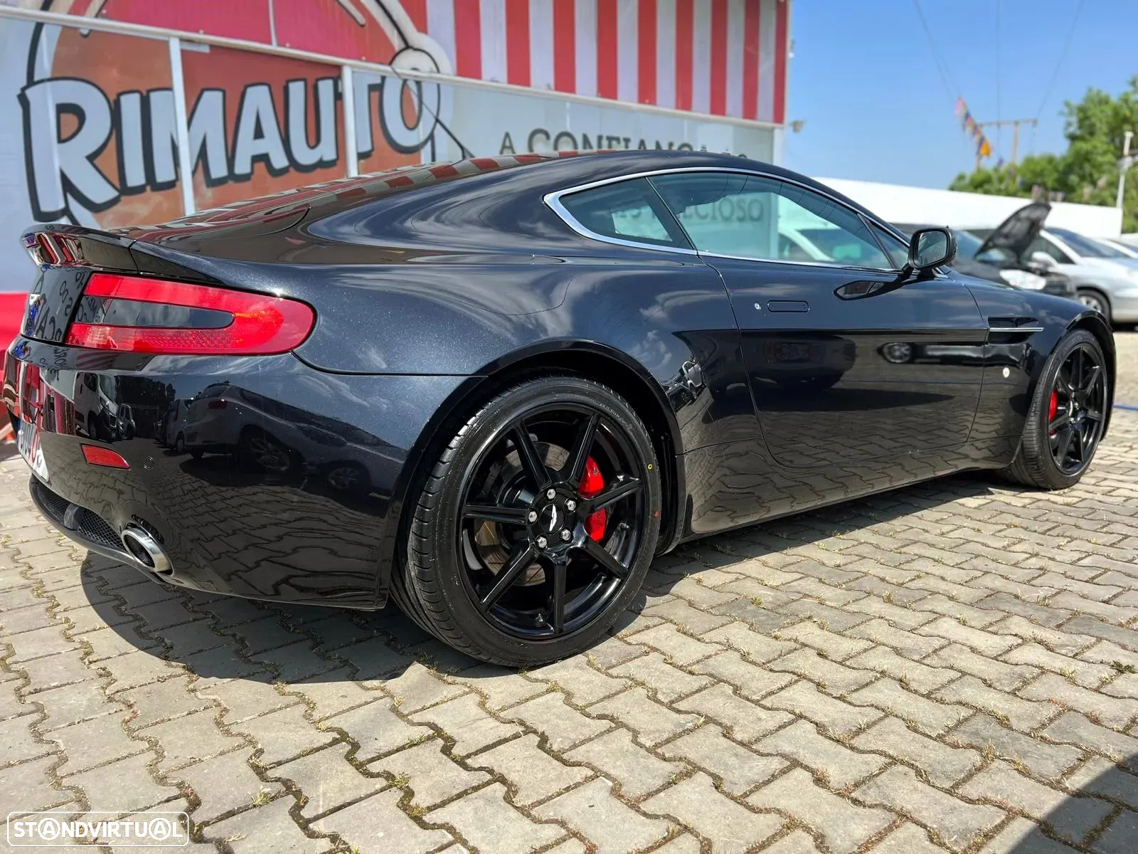 Aston Martin Vantage Coupe V8 - 7
