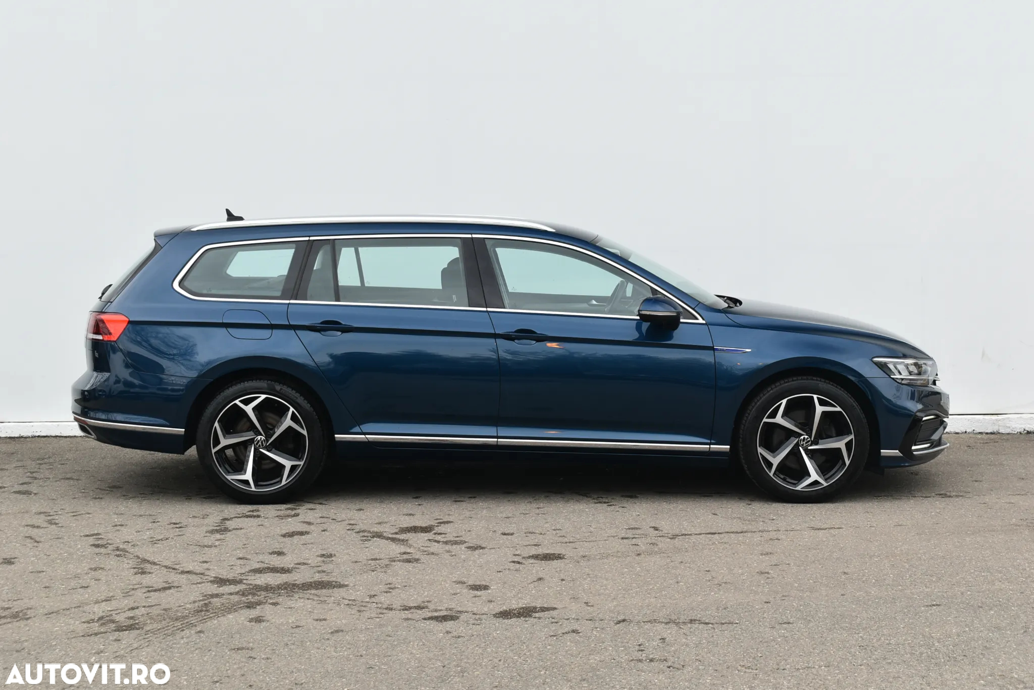 Volkswagen Passat Variant 1.4 TSI Plug-In-Hybrid DSG GTE - 11