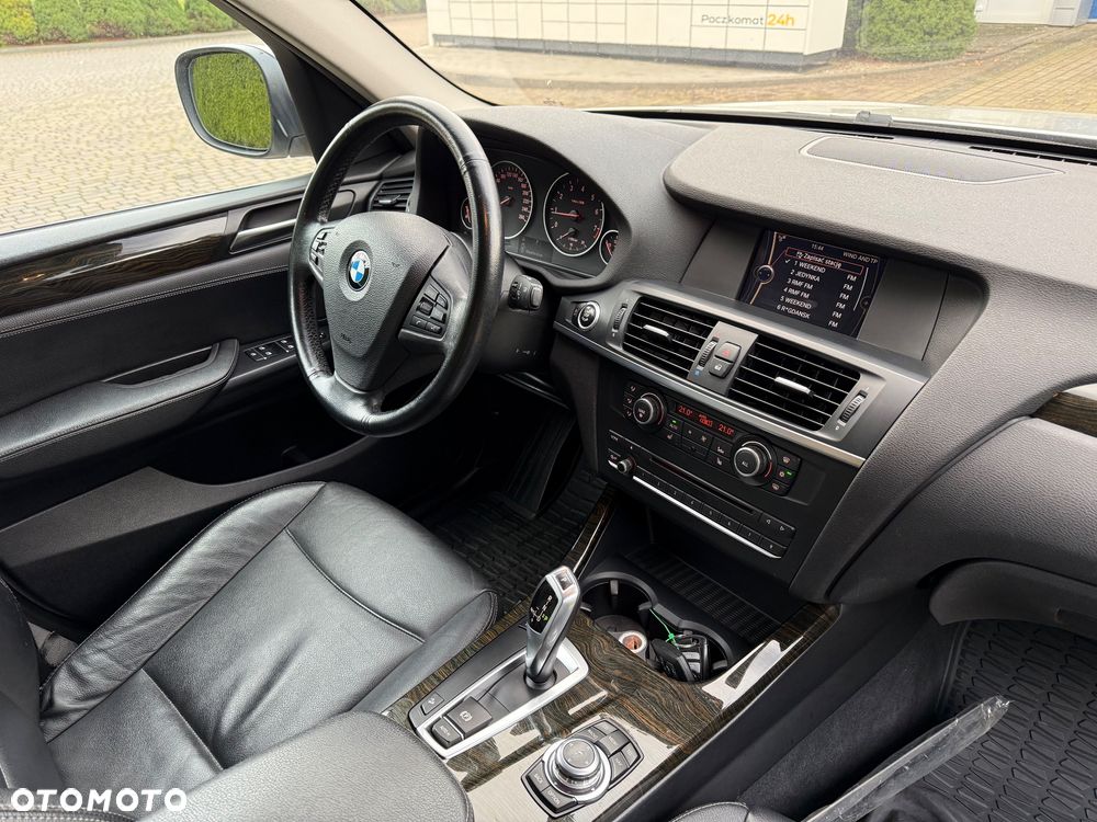 BMW X3 xDrive20i Advantage - 19