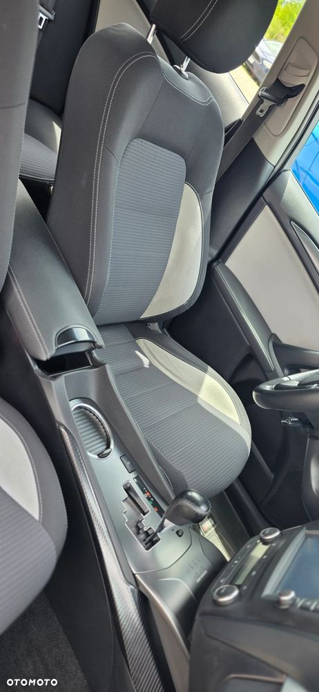 Toyota Avensis 2.0 Premium MS - 23