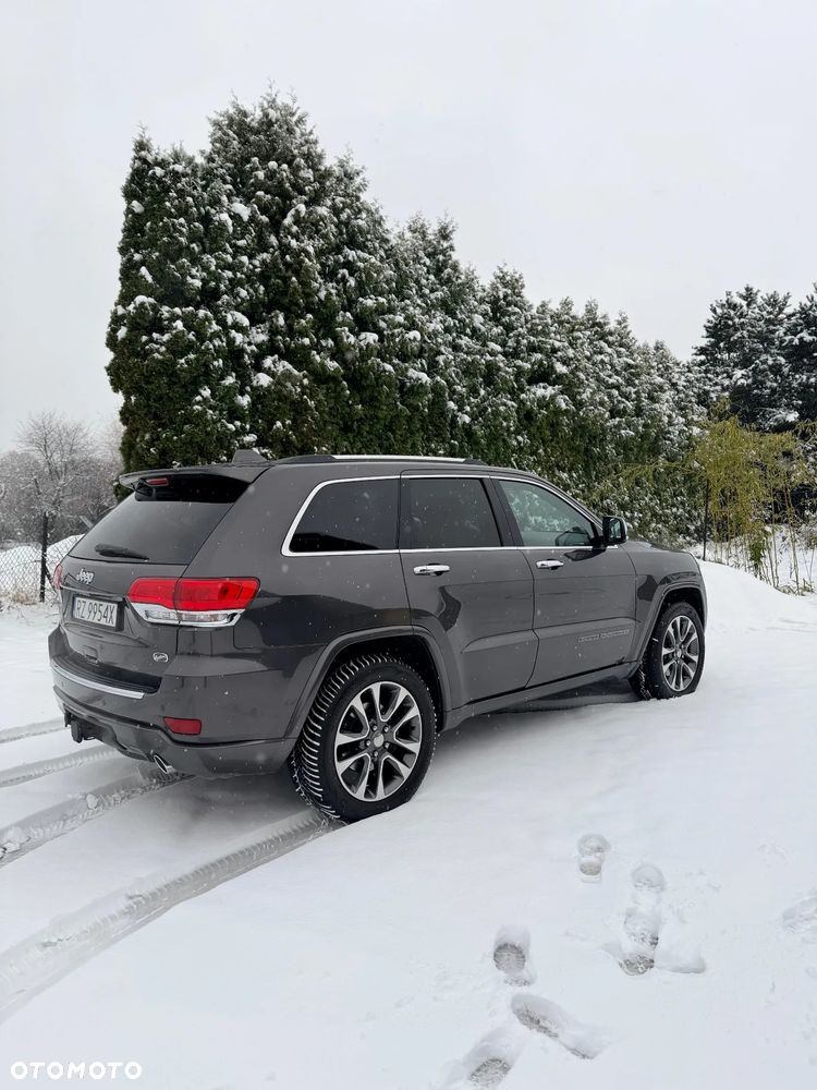 Jeep Grand Cherokee 5.7 V8 HEMI Overland - 36