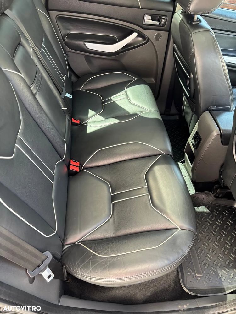 Ford Kuga 2.0 TDCi 4x4 Aut. Individual - 8