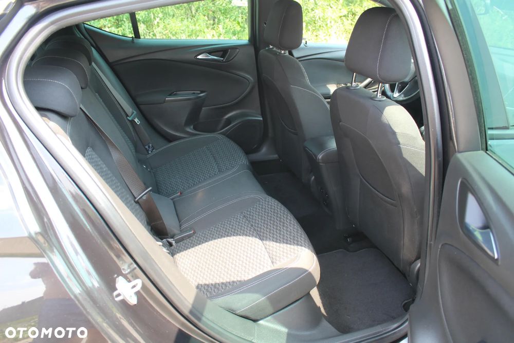 Opel Astra - 9