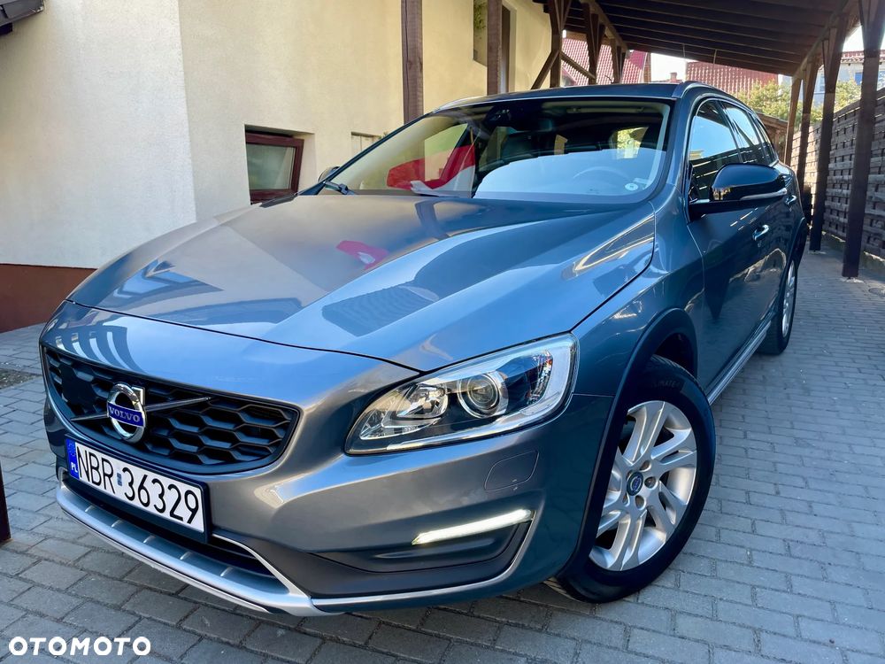 Volvo V60 Cross Country D3 Geartronic Momentum - 28