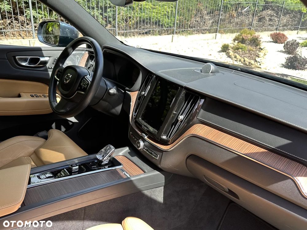 Volvo XC 60 - 16