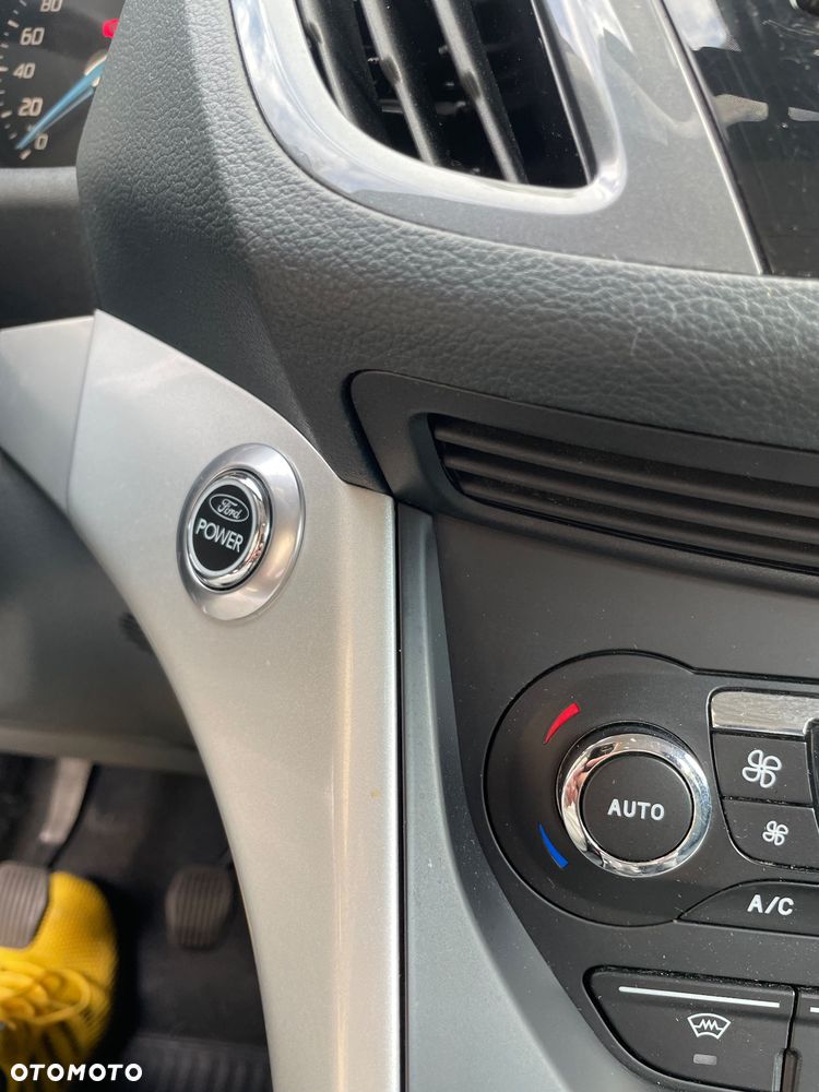 Ford Grand C-MAX - 25