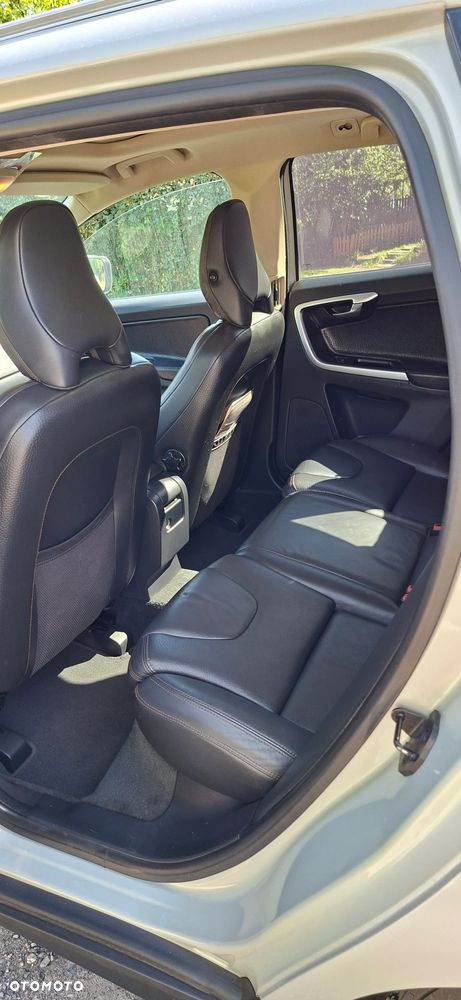 Volvo XC 60 D5 AWD Summum - 14