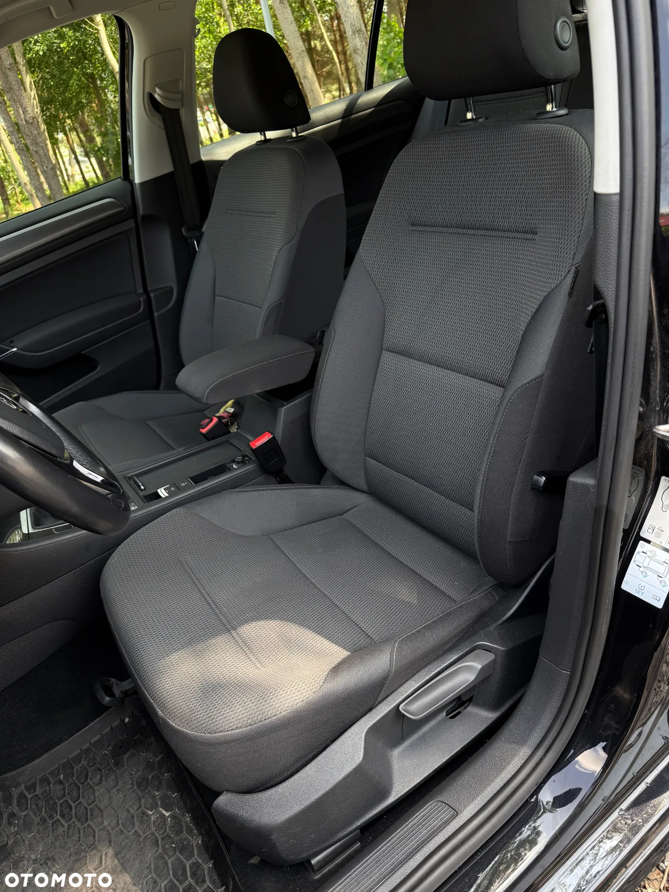 Volkswagen Golf - 19