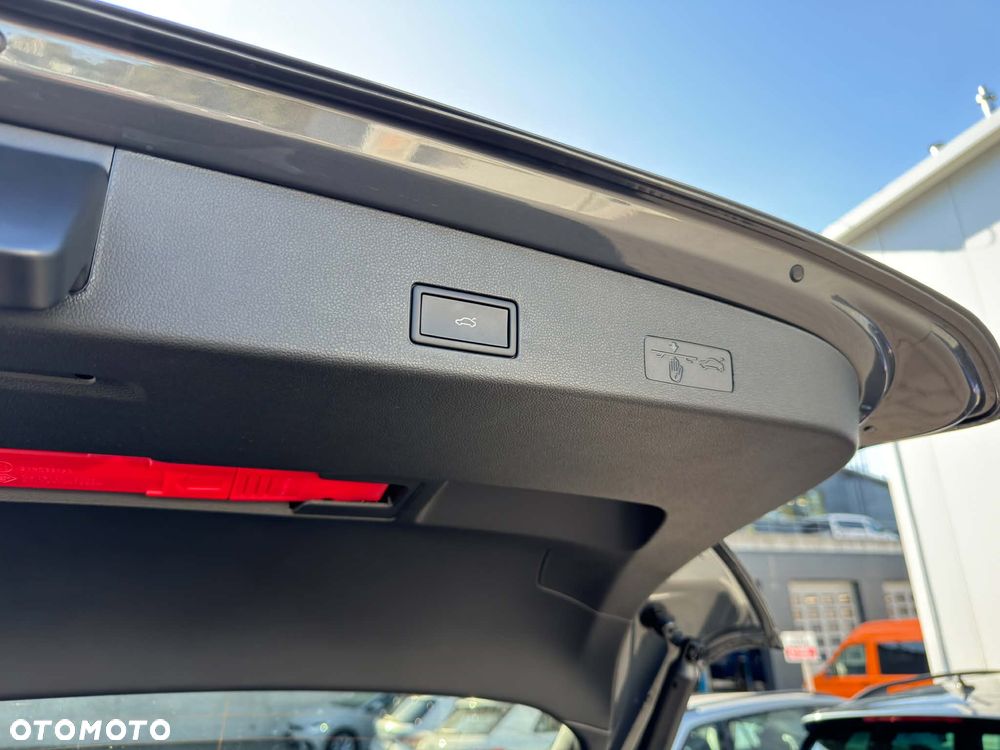 Volkswagen Golf Variant 1.5 eTSI mHEV Life Plus DSG - 20