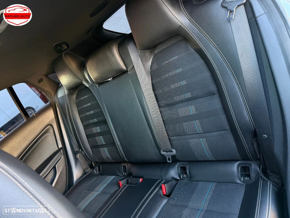 Mercedes-Benz CLA 180 d - 16