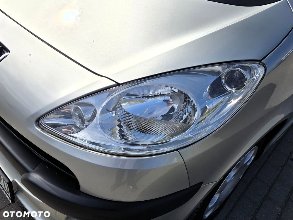 Peugeot 1007 1.4 Trendy - 10