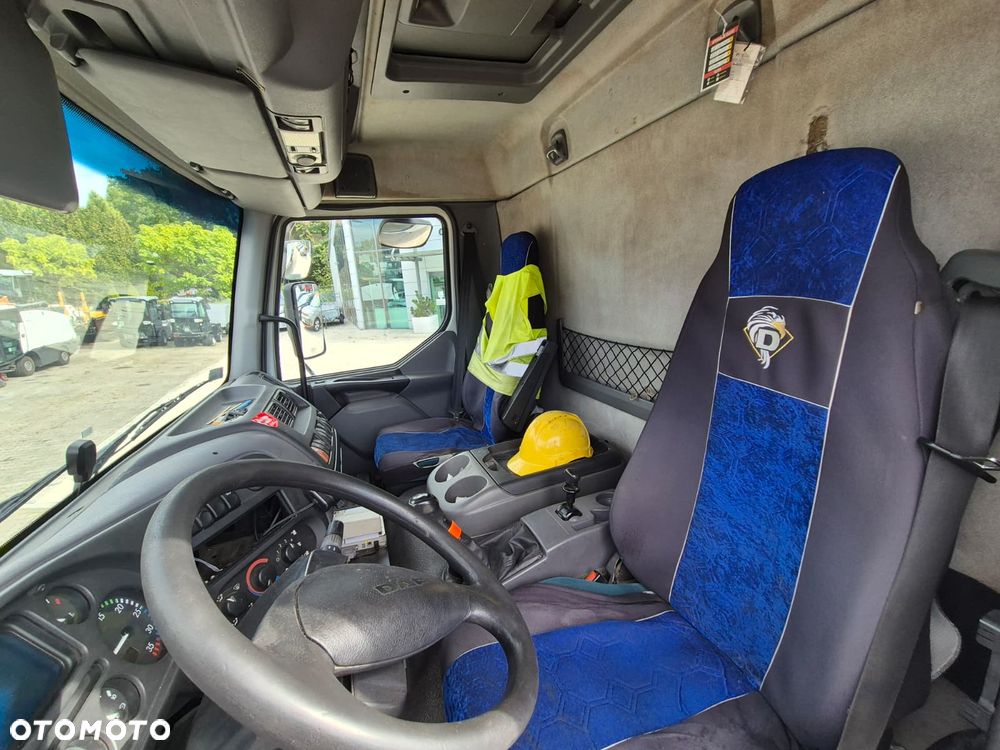 DAF LF 55 / AUTOCYSTERNA / BECZKA NA PALIWO / CYSTERNA / NIE RDZEWNA  / ADR / TDT / WYMIENIONY SILNIK / W PEŁNI SPRAWNY / SERWISOWANY / OD DOŁU I OD GÓRY WLEW / BEZWYPADKOWY / 2 KOMORY 8300 m3 - 32