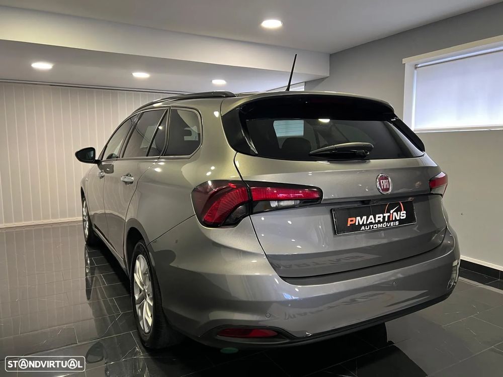 Fiat Tipo Station Wagon 1.3 M-Jet Lounge - 22