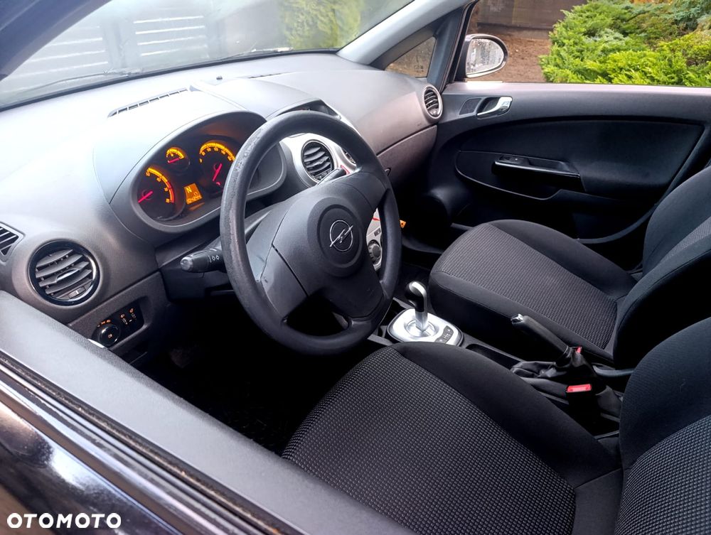 Opel Corsa 1.2 16V Cosmo EasyTronic - 10