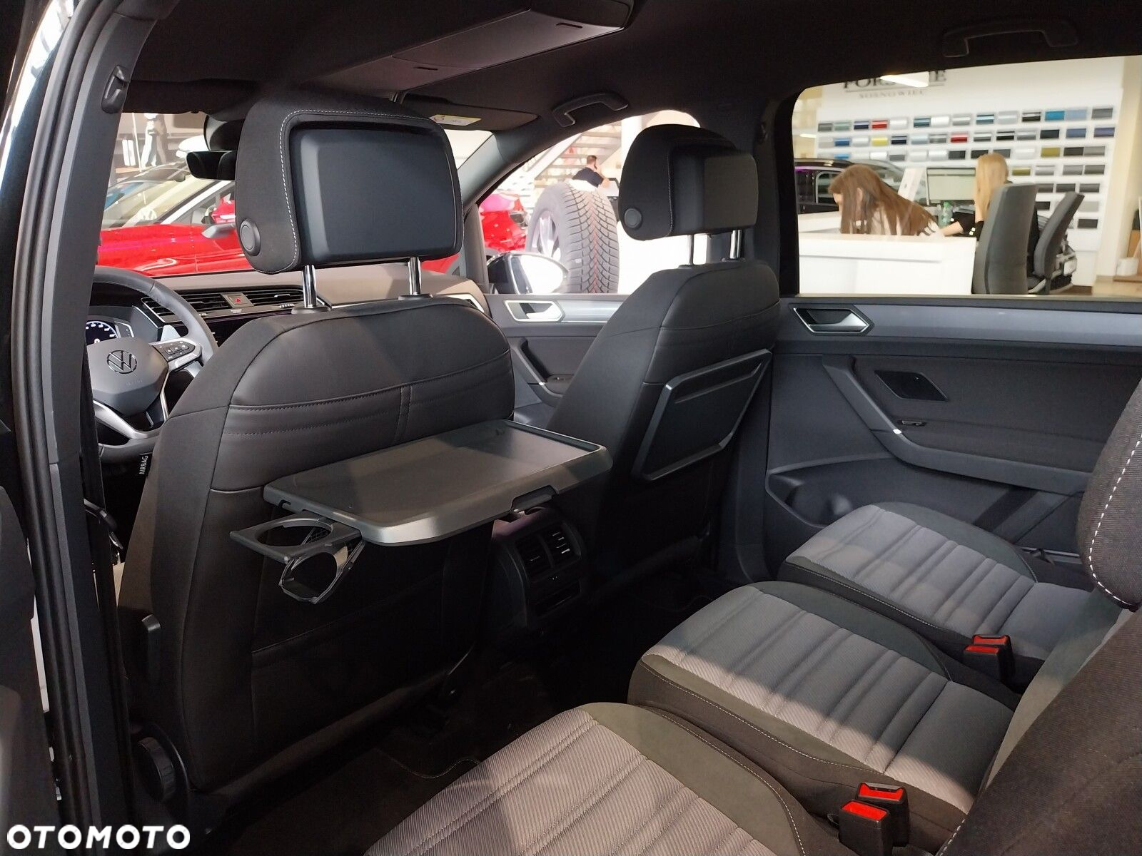 Volkswagen Touran - 13