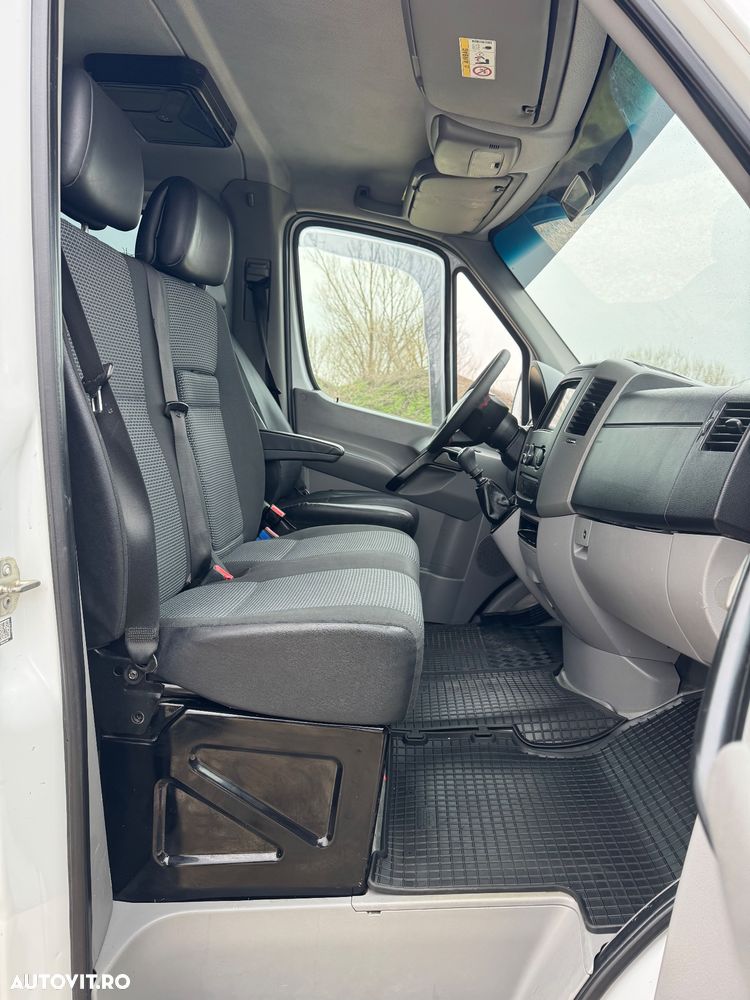 Mercedes-Benz Sprinter 316 Bluetec 9 Locuri - 28
