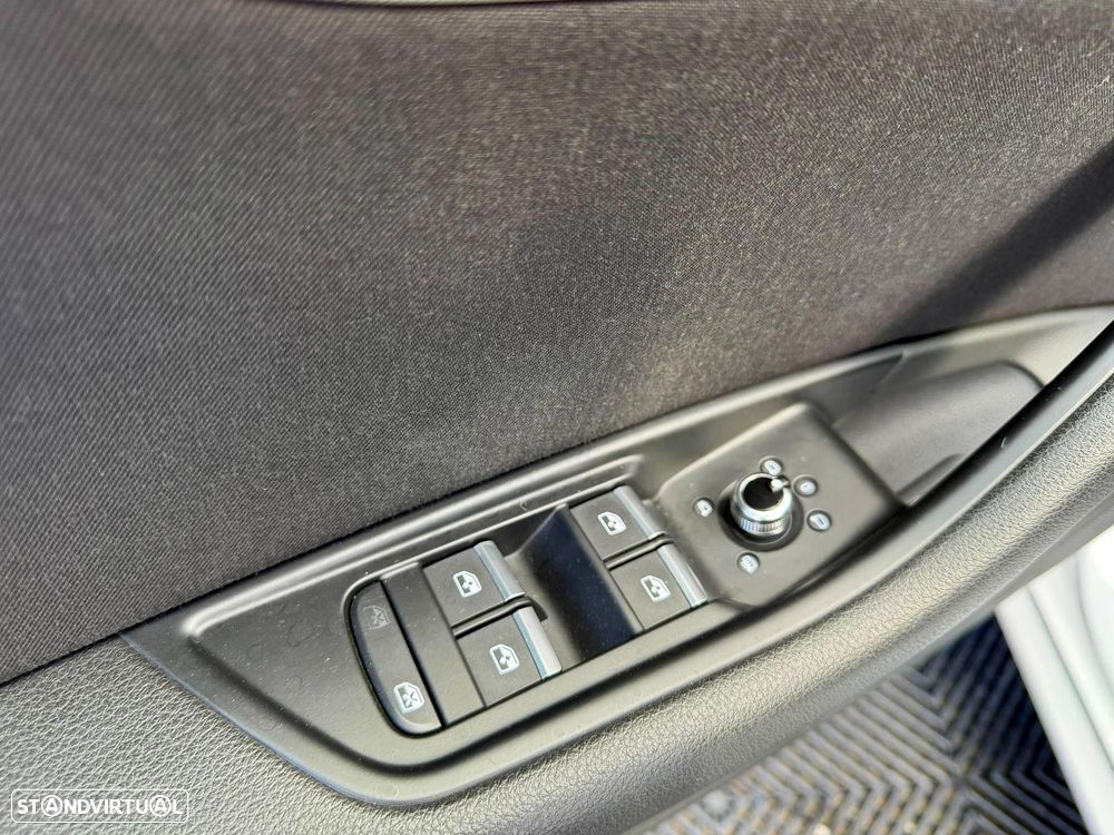 Audi A4 Avant 2.0 TDI S-line S tronic - 30