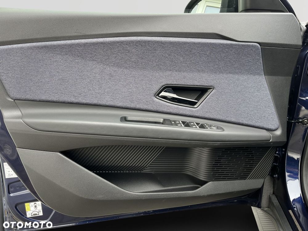 Renault 5 40kWh Urban Range Techno - 10